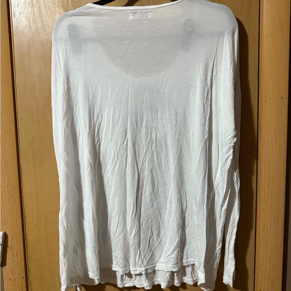 Lauren Moshi White Graphic Long Sleeve Blouse - Picture 5 of 5